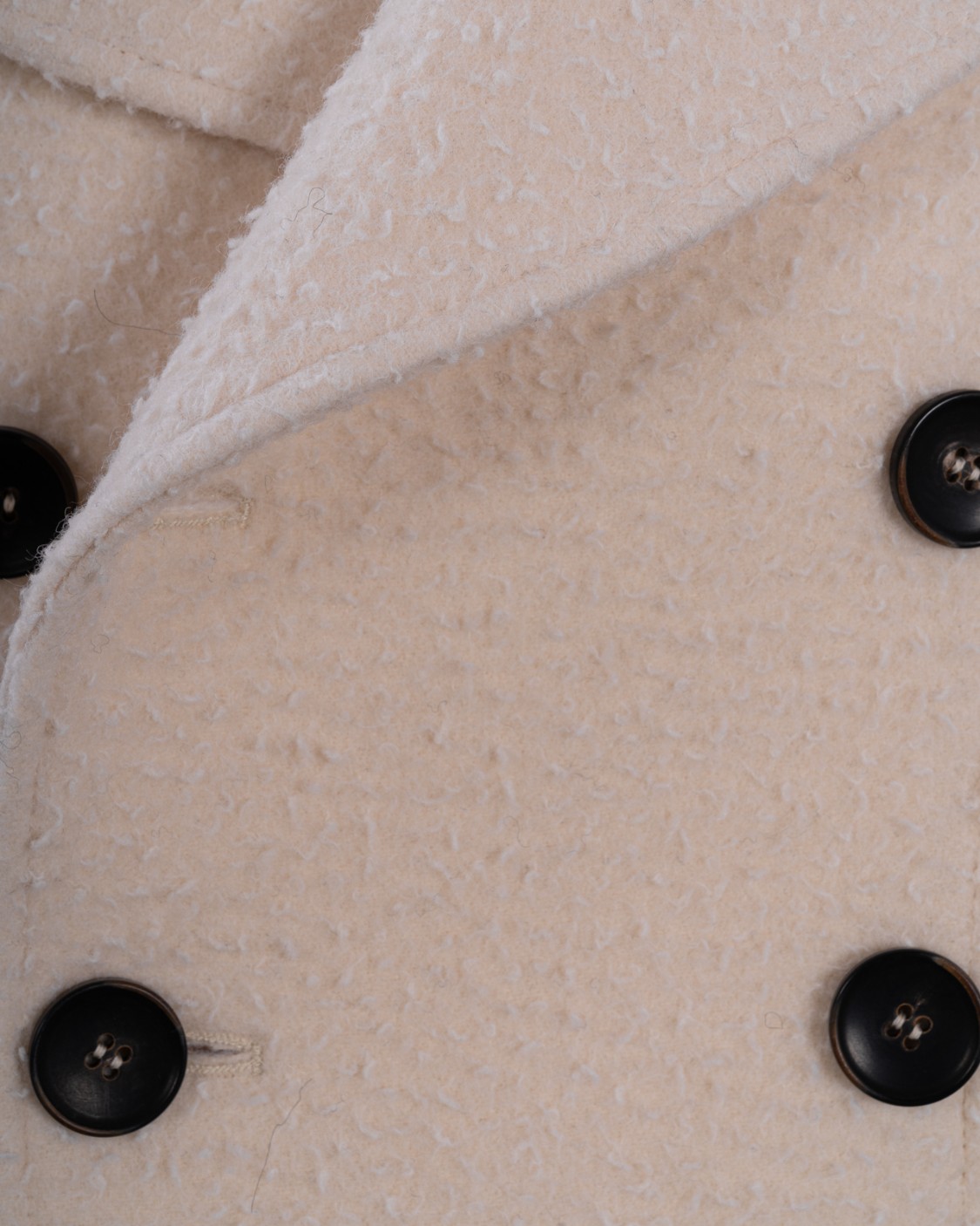 shop BOTTEGA MARTINESE Saldi Giaccone: Bottega Martinese cappotto "Firenze" doppiopetto.
Revers.
Maniche lunghe.
Doppiopetto.
Chiusura con bottoni.
Bottoni dorati.
Vestibilità regolare.
Composizione: 100% Lana.
Made in Italy.. FIRENZE 1800-1 number 8029417